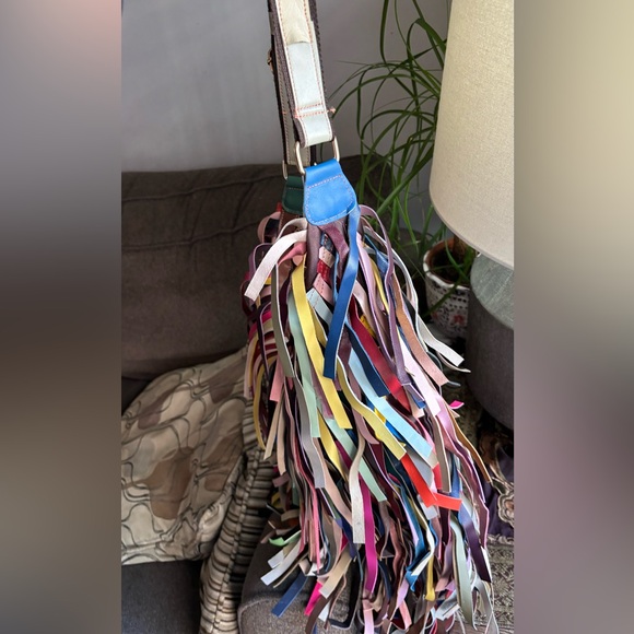 Beautiful leather multicolor fringe zip top shoulder/crosby - Picture 5 of 16